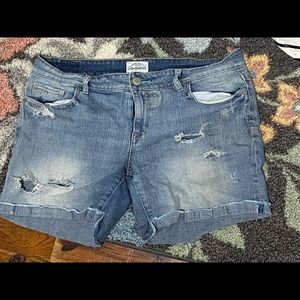 size 13/14 Aéropostale jean shorts